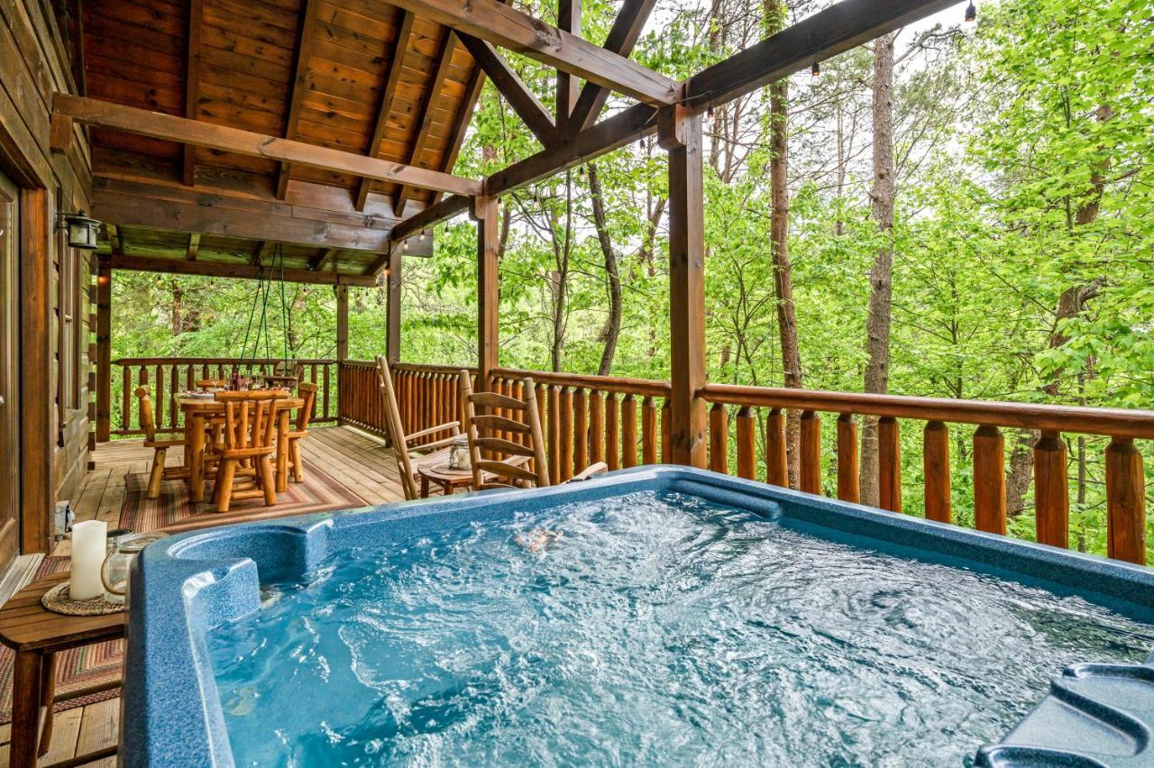 Charming Cabin W/ Hot Tub, Game Room, Top Location Pigeon Forge Zewnętrze zdjęcie