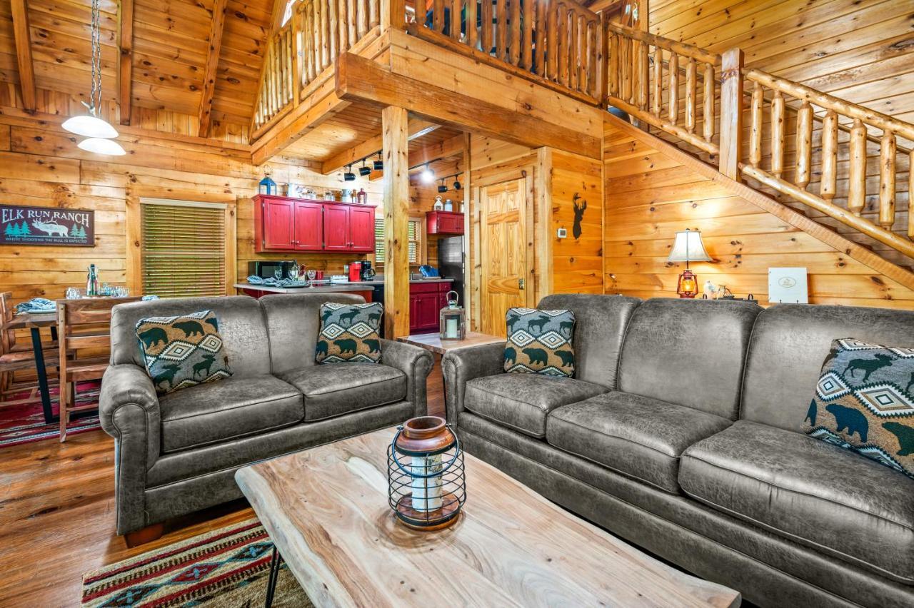 Charming Cabin W/ Hot Tub, Game Room, Top Location Pigeon Forge Zewnętrze zdjęcie