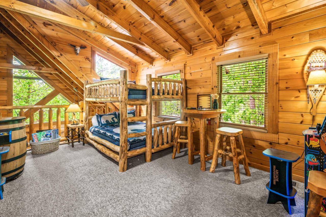 Charming Cabin W/ Hot Tub, Game Room, Top Location Pigeon Forge Zewnętrze zdjęcie